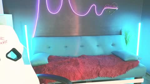 Snapshot of emilytucker chatting on 1, 2, 2025 Emily online show from 1, 2, 2025