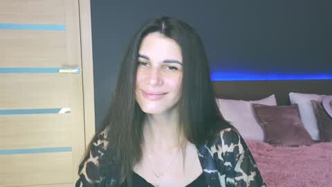 Snapshot of emilytucker chatting on 5, 2, 2025 Emily online show from 5, 2, 2025