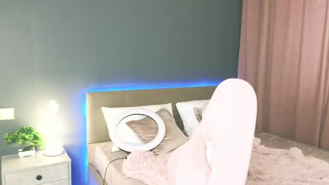 Snapshot of emilytucker chatting on 9, 2, 2025 Emily online show from 9, 2, 2025