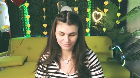 Snapshot of emilytucker chatting on 15, 2, 2025 Emily online show from 15, 2, 2025
