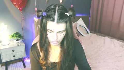 Snapshot of emilytucker chatting on 19, 2, 2025 Emily online show from 19, 2, 2025