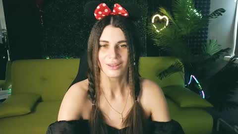 Snapshot of emilytucker chatting on 26, 2, 2025 Emily online show from 26, 2, 2025