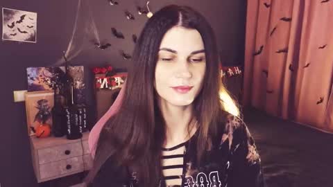 Snapshot of emilytucker chatting on 30, 10, 2025 Emily online show from 30, 10, 2025