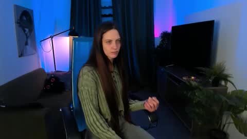 Emily online show from 26, 9, 2025
