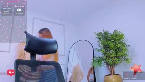 Snapshot of emilywillis8 chatting on 3, 12, 2025 E M I L Y online show from 3, 12, 2025