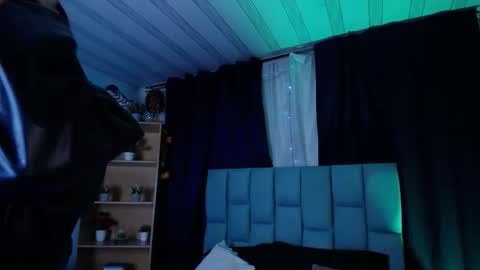 Snapshot of emilyy05_ chatting on 14, 12, 2025 Emily online show from 14, 12, 2025