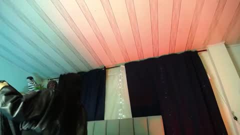 Snapshot of emilyy05_ chatting on 6, 1, 2026 Emily online show from 6, 1, 2026