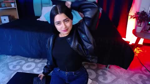 Snapshot of emilyy05_ chatting on 8, 1, 2026 Emily online show from 8, 1, 2026