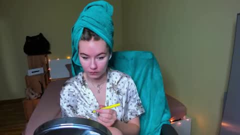 Emily online show from 2, 2, 2025