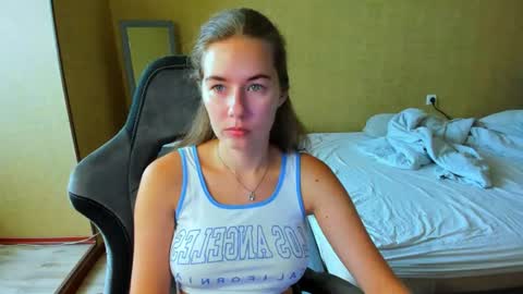 Snapshot of emilyy____ chatting on 19, 7, 2026 Emily online show from 19, 7, 2026