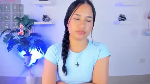 emilyy_kim online show from 12, 1, 2026