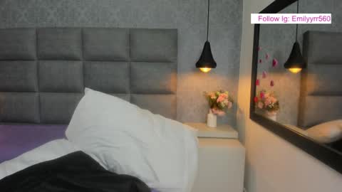 emilyy_r online show from 8, 3, 2026