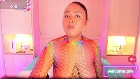 Snapshot of emilyystuart chatting on 7, 1, 2025 Emily online show from 7, 1, 2025