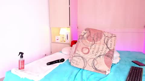 Snapshot of emilyystuart chatting on 21, 1, 2025 Emily online show from 21, 1, 2025