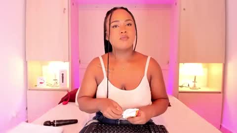 Snapshot of emilyystuart chatting on 1, 3, 2025 Emily online show from 1, 3, 2025