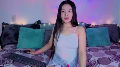 Snapshot of emma__smiith chatting on 8, 9, 2025 emma__smiith online show from 8, 9, 2025