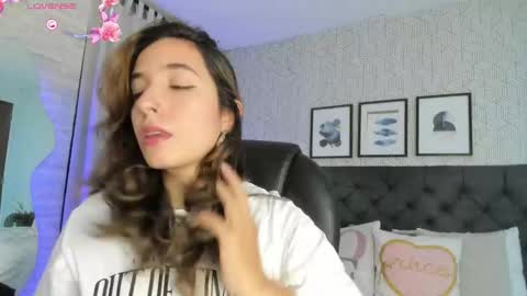 Snapshot of emma__smith01 chatting on 18, 2, 2025 Emma online show from 18, 2, 2025