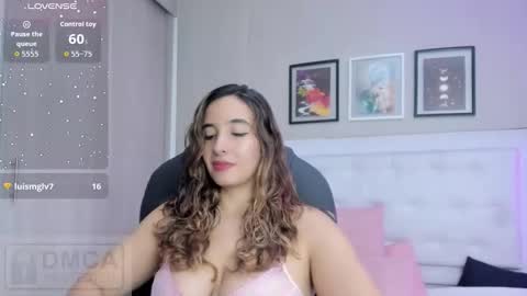 Snapshot of emma__smith01 chatting on 25, 3, 2026 Emma online show from 25, 3, 2026