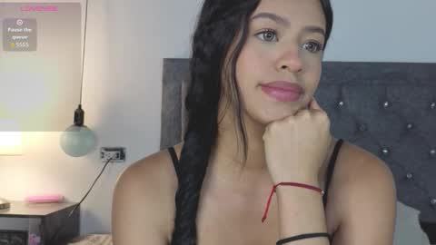 Snapshot of emma_blake__ chatting on 21, 11, 2025 Emma online show from 21, 11, 2025