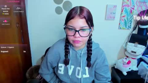 emma_boo_ online show from 4, 12, 2025