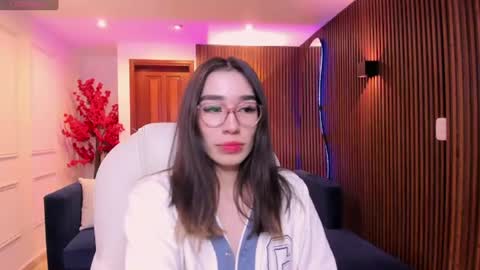 Snapshot of emma_caarter chatting on 18, 7, 2026 emma_caarter online show from 18, 7, 2026
