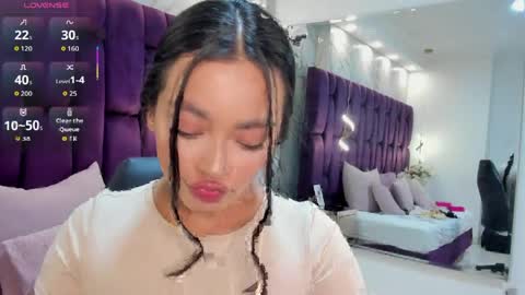 Snapshot of emma_carterr1 chatting on 12, 4, 2026 pau online show from 12, 4, 2026