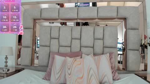 Emma Castillo online show from 22, 1, 2025