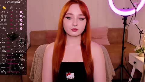 Snapshot of emma_chery chatting on 11, 12, 2024 Emma online show from 11, 12, 2024