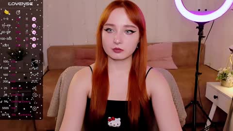 Snapshot of emma_chery chatting on 11, 12, 2024 Emma online show from 11, 12, 2024