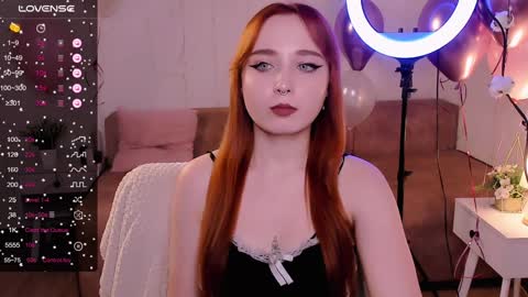 Snapshot of emma_chery chatting on 13, 12, 2024 Emma online show from 13, 12, 2024
