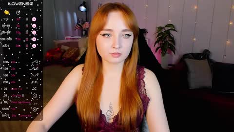Snapshot of emma_chery chatting on 22, 12, 2024 Emma online show from 22, 12, 2024