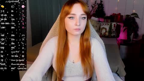 Snapshot of emma_chery chatting on 28, 12, 2024 Emma online show from 28, 12, 2024
