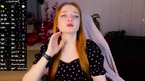 Snapshot of emma_chery chatting on 5, 2, 2025 Emma online show from 5, 2, 2025