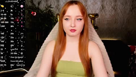 Snapshot of emma_chery chatting on 7, 2, 2025 Emma online show from 7, 2, 2025