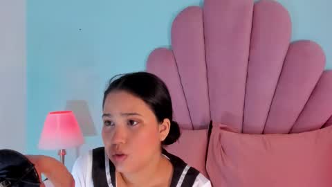 Snapshot of emma_clarke_ chatting on 30, 10, 2025 emma online show from 30, 10, 2025