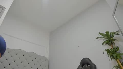 Snapshot of emma_crawford_ chatting on 9, 11, 2025 Emma online show from 9, 11, 2025