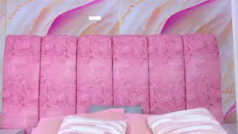 Snapshot of emma_curvy1 chatting on 2, 7, 2026 Emma online show from 2, 7, 2026