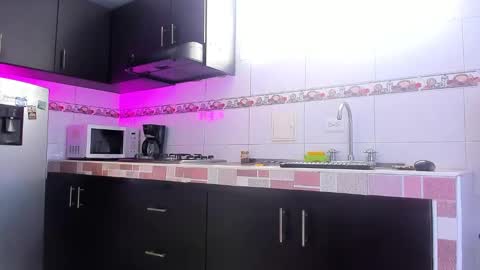 Emma online show from 27, 10, 2025