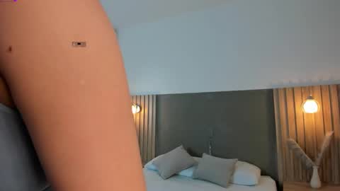 E M M A online show from 12, 10, 2025