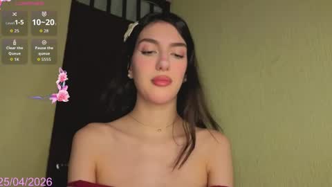 Snapshot of emma_hottson chatting on 26, 4, 2026 Emma 3 online show from 26, 4, 2026