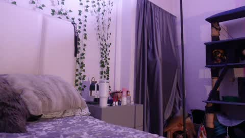 emma_johnson_ online show from 14, 12, 2025