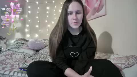 emma_just online show from 17, 10, 2025