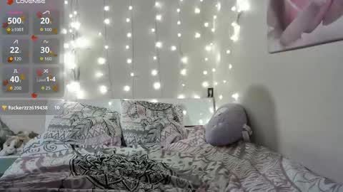 emma_just online show from 2, 11, 2025