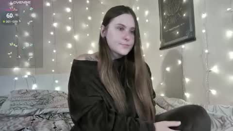 Snapshot of emma_just chatting on 14, 6, 2026 emma_just online show from 14, 6, 2026