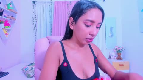 Emma online show from 28, 2, 2025