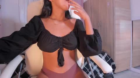 Emma online show from 4, 10, 2025