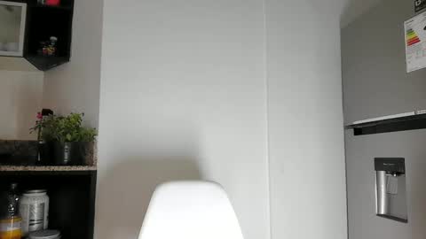 Snapshot of emma_lovv chatting on 8, 12, 2024 Emma 3 online show from 8, 12, 2024