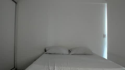 Emma 3 online show from 26, 2, 2026