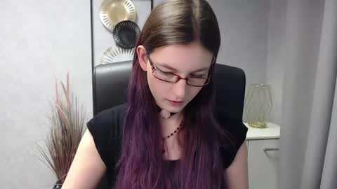 emma online show from 12, 12, 2024