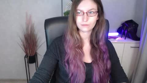 Snapshot of emma_lust94 chatting on 30, 10, 2025 emma online show from 30, 10, 2025